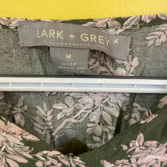 Floral Green Dress - Picture 2 of 5